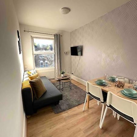 2 Bed Apt Sofa Bed Up To 6 伦敦 外观 照片