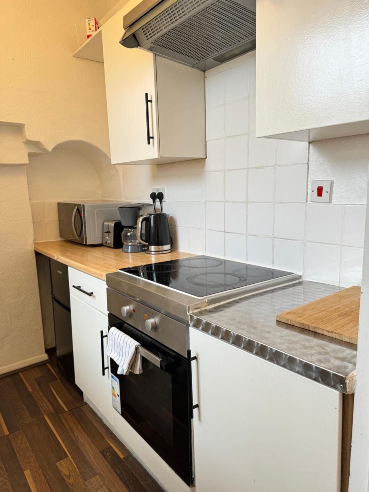 2 Bed Apt Sofa Bed Up To 6 伦敦 外观 照片