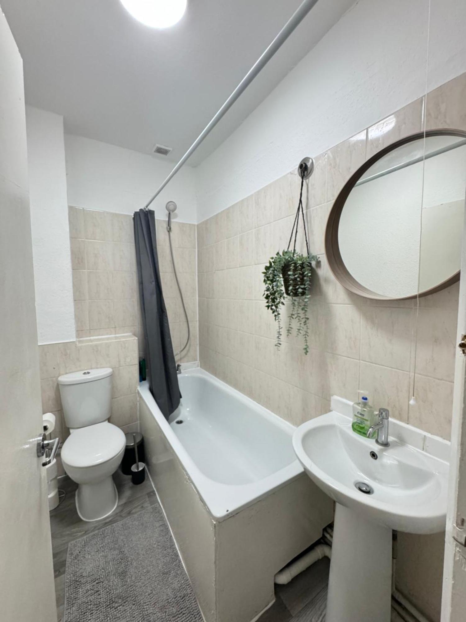 2 Bed Apt Sofa Bed Up To 6 伦敦 外观 照片