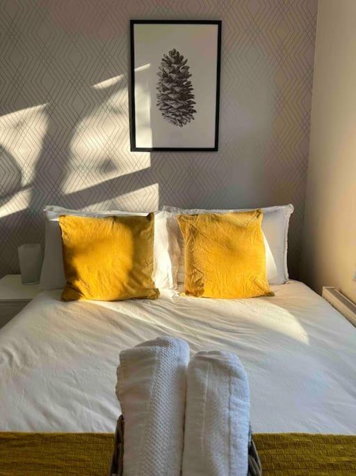 2 Bed Apt Sofa Bed Up To 6 伦敦 外观 照片